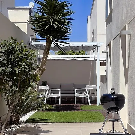 Mil Palmeras Villa Campoamor
