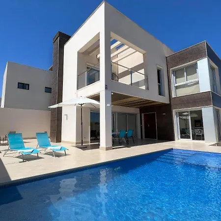 Mil Palmeras Villa *